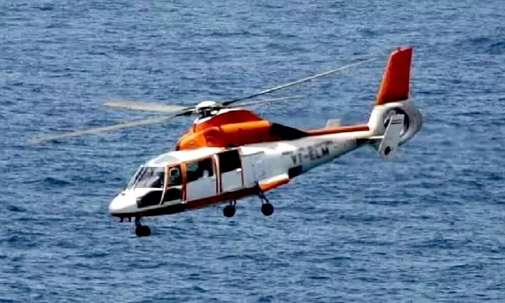 अरब सागर में हेलीकॉप्टर की इमरजेंसी लैंडिंग, सभी 9 लोग सुरक्षित: ONGC