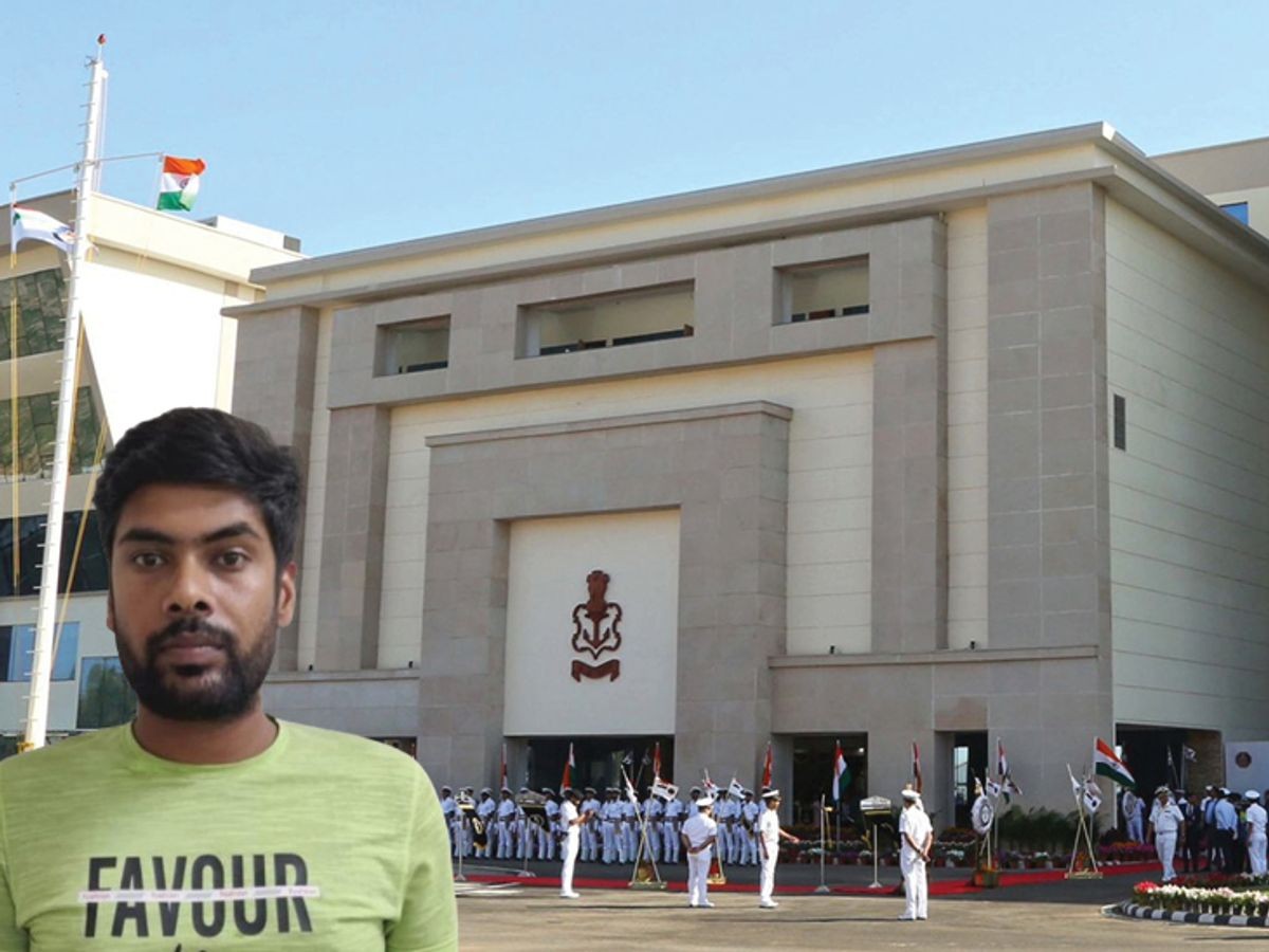 नौसेना कर्मचारी गोपनीय जानकारी ऑफिस से बाहर लेकर आता था